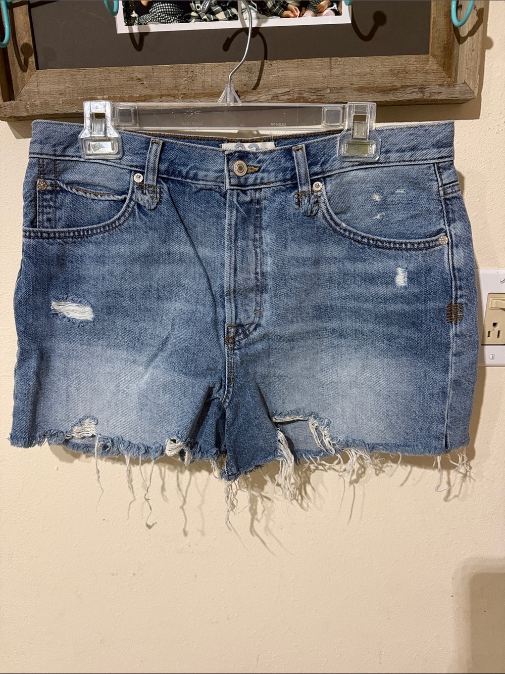 We The Free Distressed High-Rise Denim Short - Medium Blue